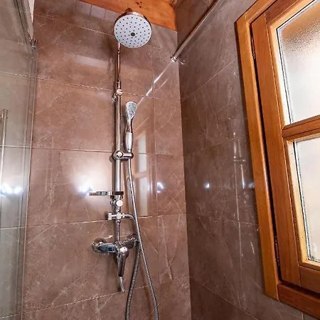 Casa Marivi 3* 님브로